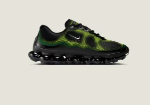 Nike Air Liquid Max in Radiant Green and Apple Green