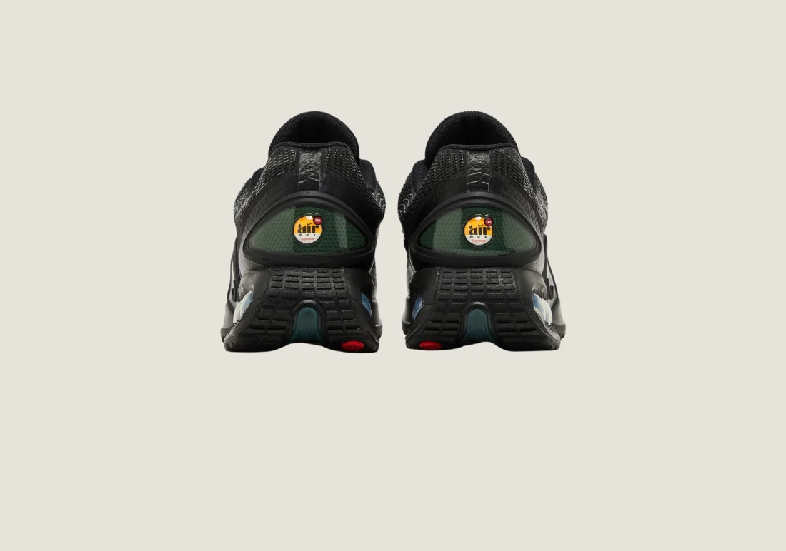 Nike Air Max Dn - Black - Image 3