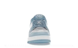 Alternative view of LV – TRAINER LOW WHITE SKY BLUE