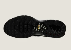 Alternative view of Nike Air Max Plus - Oreo