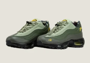 Alternative view of Nike Air Max 95 x Undefeated - Olive