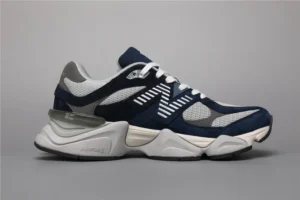 New Balance 9060 - Light Blue
